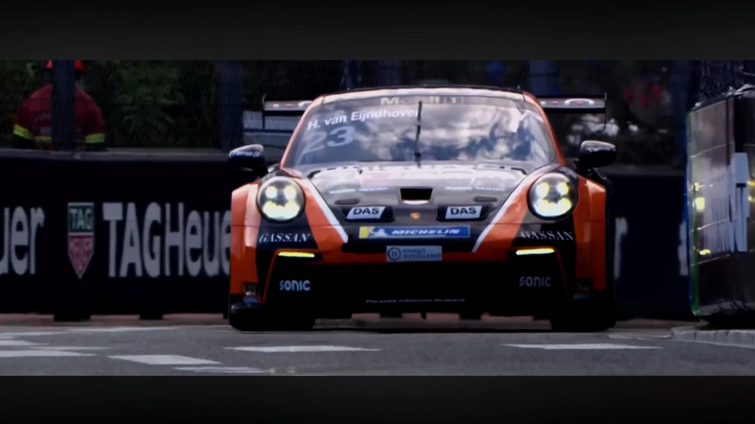 911 GT3 R racing